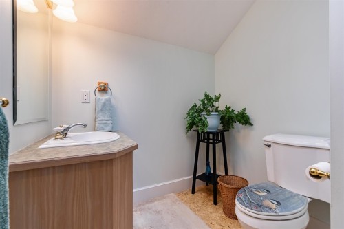 419 23Rd Avenue E, Vancouver, BC 