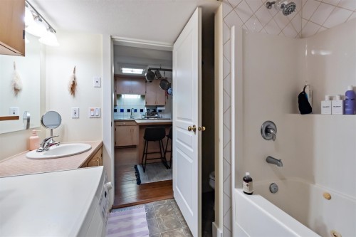 419 23Rd Avenue E, Vancouver, BC 