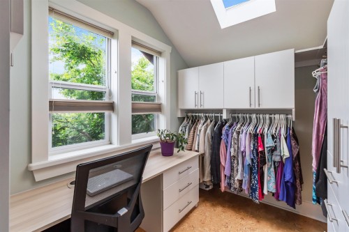 419 23Rd Avenue E, Vancouver, BC 