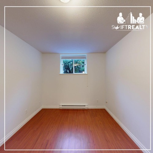 Gl-3818 Michener Way, North Vancouver, BC 