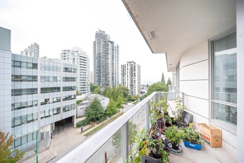 709-4808 Hazel Street, Burnaby, BC 