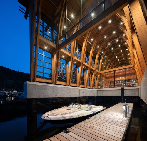 202-6691 Nelson Avenue, West Vancouver, BC 