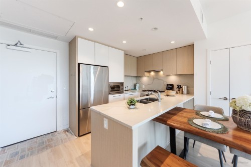 2703-567 Clarke Road, Coquitlam, BC 