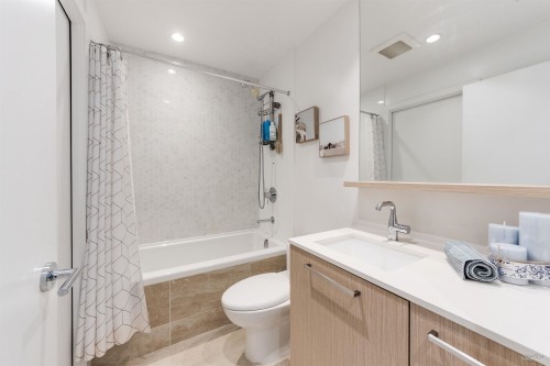 2703-567 Clarke Road, Coquitlam, BC 