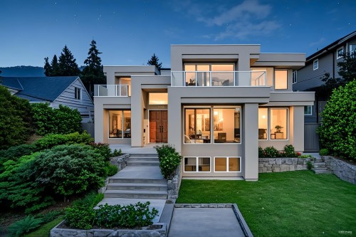 2175 Kings Avenue, West Vancouver, BC 