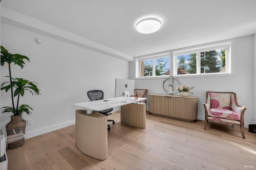 2175 Kings Avenue, West Vancouver, BC 