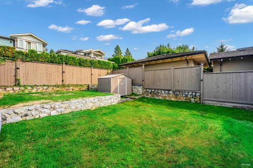 2175 Kings Avenue, West Vancouver, BC 