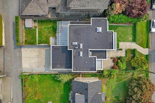 2175 Kings Avenue, West Vancouver, BC 