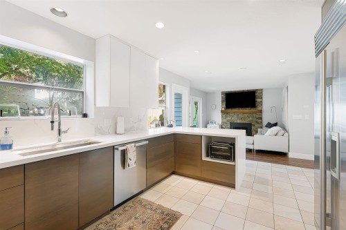 3968 Frames Place, North Vancouver, BC 