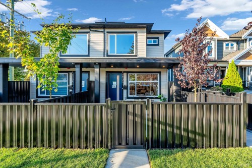 2-2705 3Rd Avenue E, Vancouver, BC 