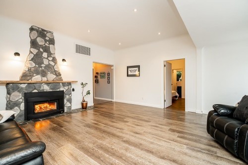 25745 Lougheed Highway, Maple Ridge, BC 