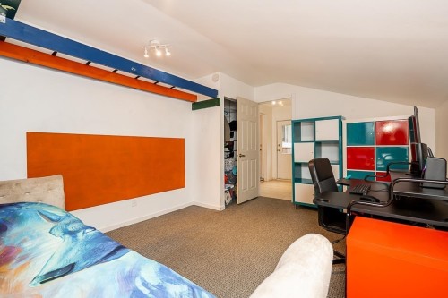 25745 Lougheed Highway, Maple Ridge, BC 