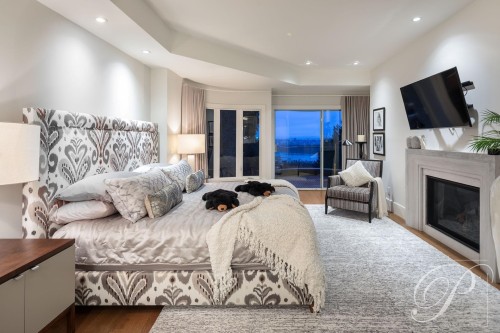 2336 Folkestone Way, West Vancouver, BC 