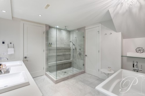 2336 Folkestone Way, West Vancouver, BC 