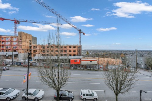412-3811 Hastings Street, Burnaby, BC 