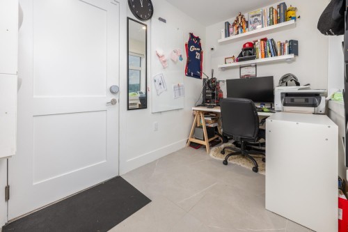 18-9633 Steveston Highway, Richmond, BC 