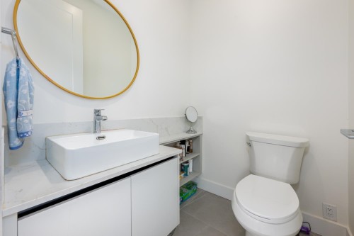 18-9633 Steveston Highway, Richmond, BC 