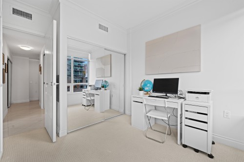 502-172 Victory Ship Way, North Vancouver, BC 