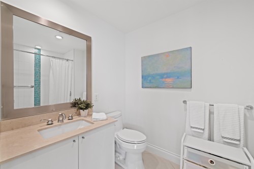 502-172 Victory Ship Way, North Vancouver, BC 