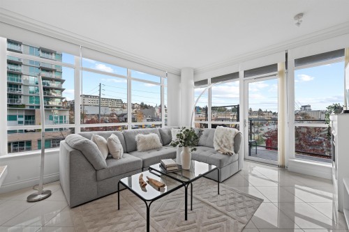 502-172 Victory Ship Way, North Vancouver, BC 