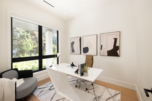 1385 19Th Street, West Vancouver, BC 