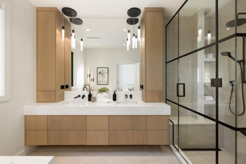 1385 19Th Street, West Vancouver, BC 