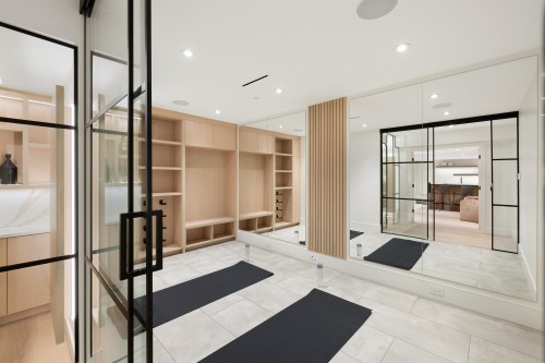 1385 19Th Street, West Vancouver, BC 