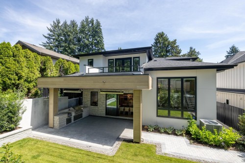 1385 19Th Street, West Vancouver, BC 