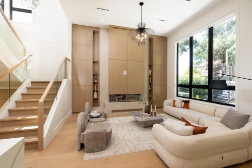 1385 19Th Street, West Vancouver, BC 