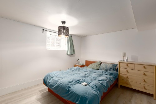 928 17Th Avenue E, Vancouver, BC 