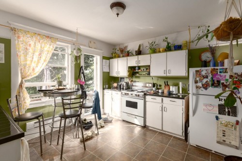 928 17Th Avenue E, Vancouver, BC 