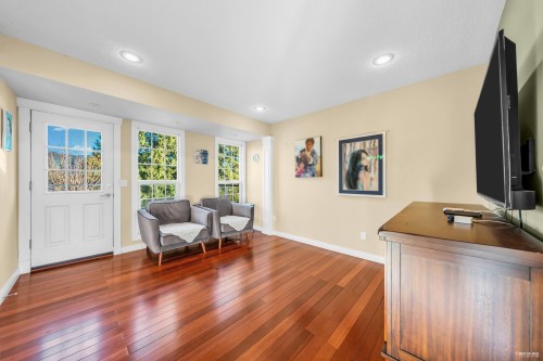 2731 Daybreak Avenue, Coquitlam, BC 