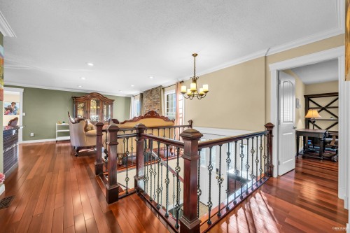 2731 Daybreak Avenue, Coquitlam, BC 