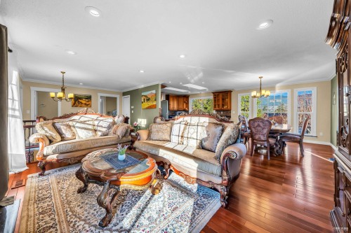 2731 Daybreak Avenue, Coquitlam, BC 