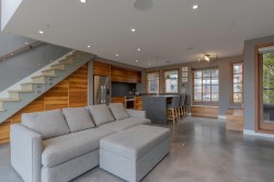 139 Alexander St  Vancouver, BC V6A 1B8