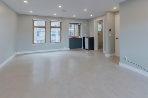 139 Alexander St, Vancouver, BC 