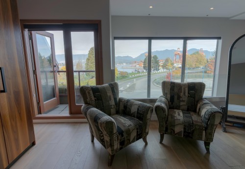 139 Alexander St, Vancouver, BC 