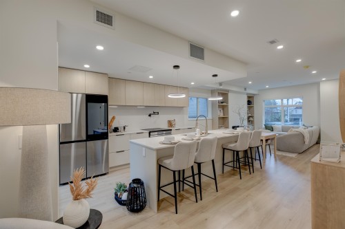 7-339 Keary Street, New Westminster, BC 