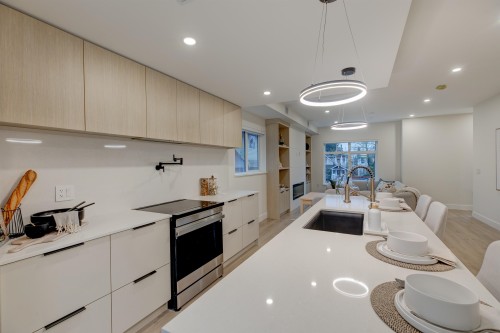 7-339 Keary Street, New Westminster, BC 