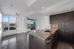 1002-2232 Douglas Road  Burnaby, BC V5C 0G9