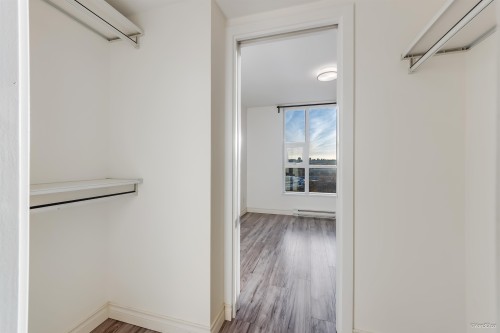 1002-2232 Douglas Road, Burnaby, BC 