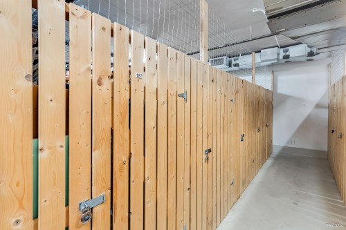 1002-2232 Douglas Road, Burnaby, BC 