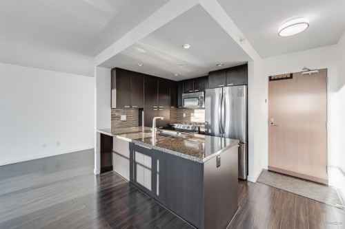 1002-2232 Douglas Road, Burnaby, BC 