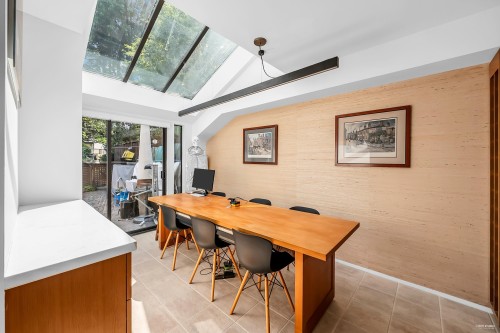 1106 Ironwork Passage, Vancouver, BC 