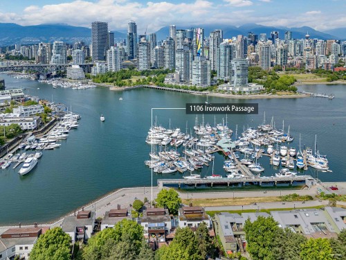 1106 Ironwork Passage, Vancouver, BC 