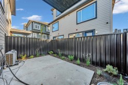 1-2703 3rd Avenue E Vancouver, BC V5M 1H3
