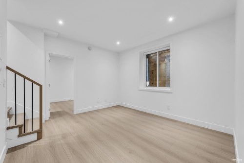 103-1125 Cartier Avenue, Coquitlam, BC 