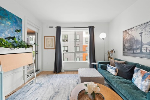 422-3131 Murray Street  Port Moody, BC V3H 0L9