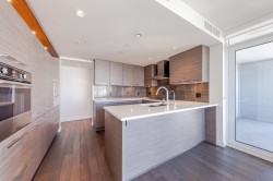 902-7468 Lansdowne Road  Richmond, BC V7C 0B7