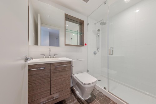 902-7468 Lansdowne Road, Richmond, BC 